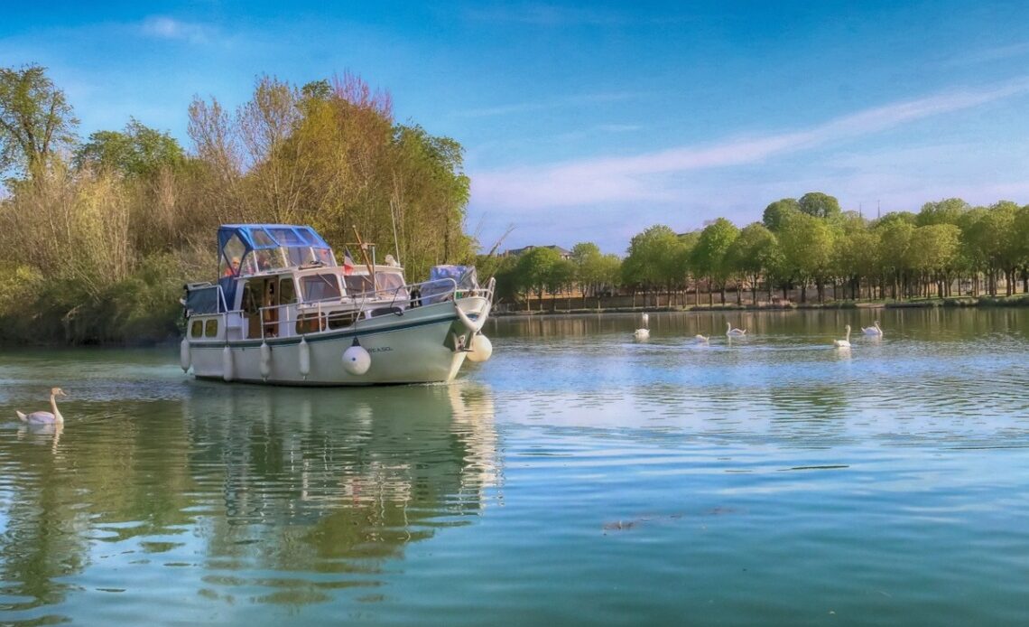 bateau fluvial