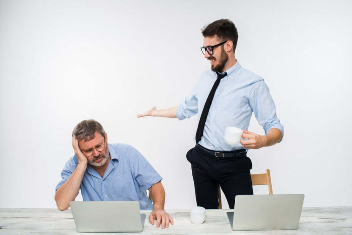 énervent manipulateurs