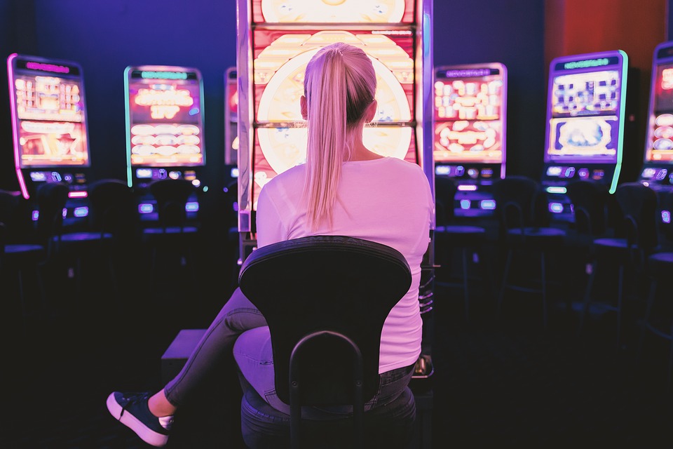 femme au casino