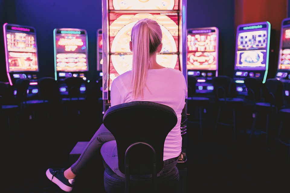 femme au casino