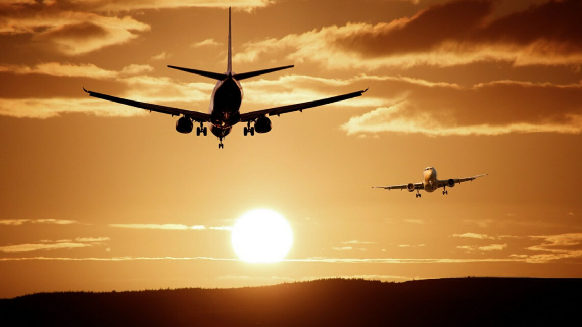 Trouver un billet d'avion pas cher : destinations et astuces pour voyager à moindre coût